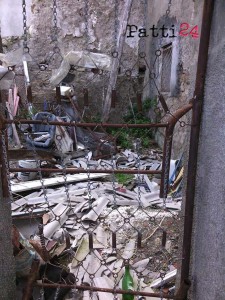 Patti_Rudere_centro_storico_001