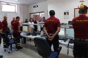 prefetto_incontra_vigili_del_fuoco_004