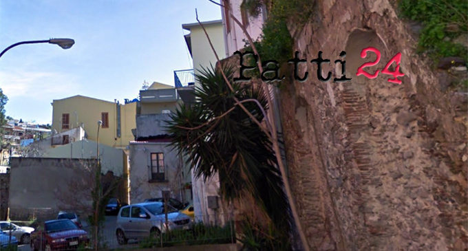PATTI – Area di piazzetta San Domenico off limit