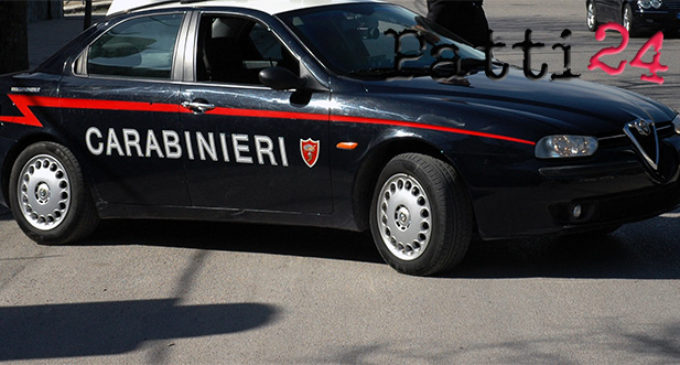 GIARDINI NAXOS – I Carabinieri arrestano due incensurati catanesi per furto in esercizio commerciale