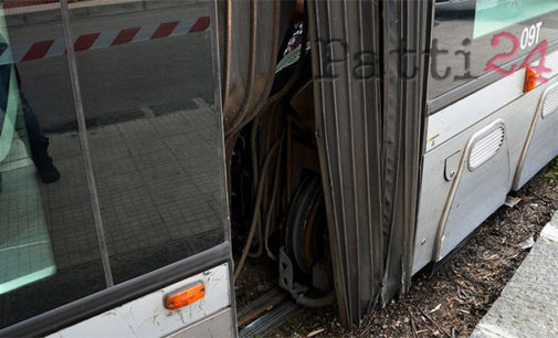 MESSINA – Tram si spezza in due, da mesi autisti e passeggeri denunciavano strani rumori (di Eleonora Currò)