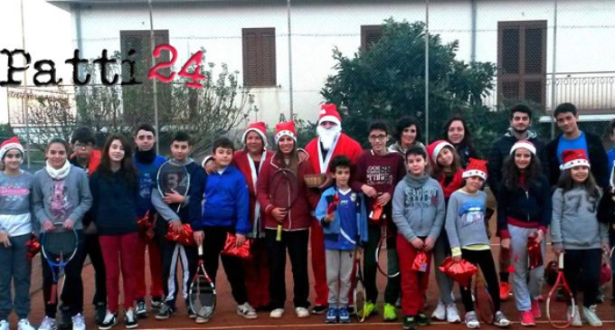 GIOIOSA MAREA – Babbo Natale è arrivato alla scuola di Tennis Saliceto