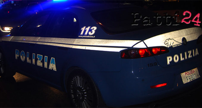 MESSINA – All’alt della Polizia forzano il casello di Tremestieri, inseguiti sparano colpi d’arma da fuoco in autostrada