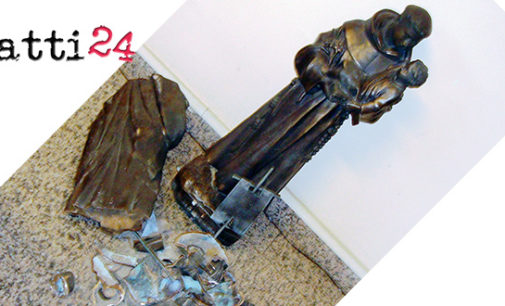 MESSINA – I Carabinieri hanno rinvenuto due statue sacre in bronzo raffiguranti S. Antonio e il Cristo Risorto già sezionato in una miriadi di pezzi