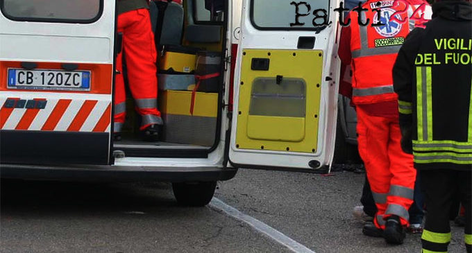 A20 – Scontro tra due auto sull’autostrada A/20 Messina Palermo nei pressi dello svincolo di Barcellona