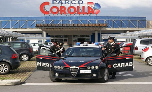 MILAZZO – Sorpresi in flagranza a rubare capi di abbigliamento all’OVS, due arresti