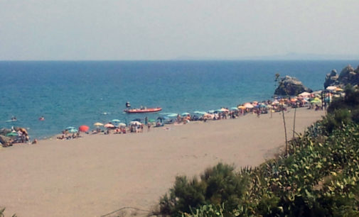 PATTI – Uomo di mezza età muore sulla spiaggia di Mongiove a causa di un malore