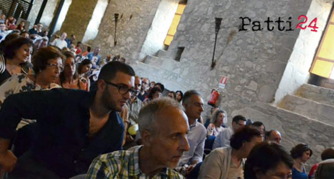 MONTALBANO ELICONA – Successo di pubblico e di adesioni per ”Io penso in Siciliano”. Premiati i migliori elaborati