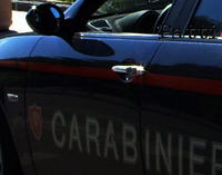 MESSINA – Alla vista dei Carabinieri tenta di disfarsi di un involucro contenente ”hashish”.  Arrestato 51enne