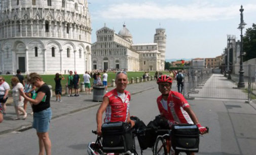 PALERMO – In bici dal Piemonte alla Sicilia: un’impresa da 1.650 Km per due fratelli di mezza età