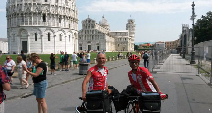 PALERMO – In bici dal Piemonte alla Sicilia: un’impresa da 1.650 Km per due fratelli di mezza età