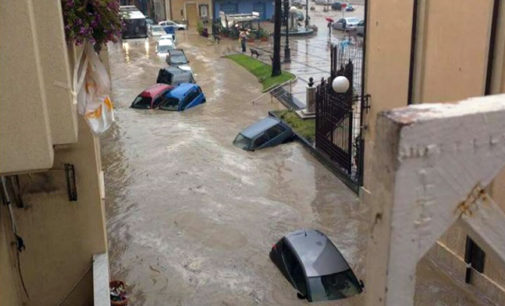 GIARDINI NAXOS –  Violento nubifragio e il paese va sott’acqua