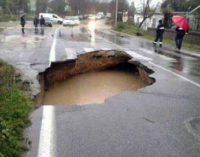 Bombe d’acqua, frane e allagamenti: Sicilia in ginocchio. Massima allerta anche oggi