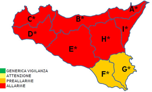 MESSINA – Meteo, oggi livello di allerta”Rosso” per tutta la provincia, molte le scuole chiuse