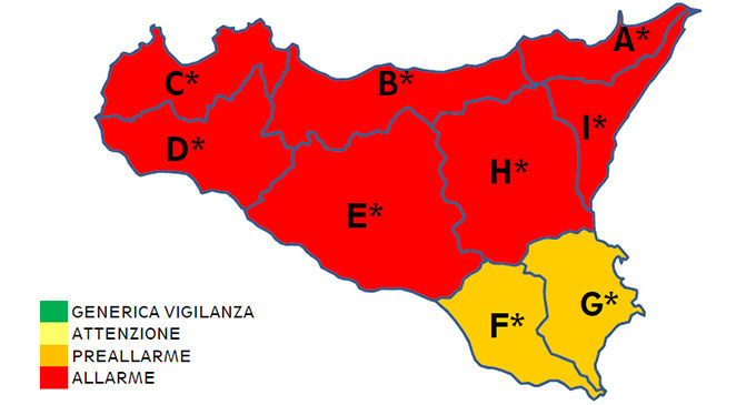 MESSINA – Meteo, oggi livello di allerta”Rosso” per tutta la provincia, molte le scuole chiuse