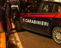 MESSINA – Sfreccia all’incrocio con il rosso, all’alt dei Carabinieri fugge a forte velocità,  rocambolesco inseguimento, arrestato