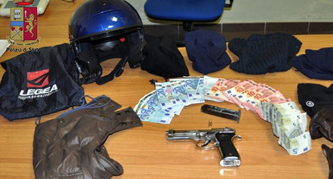 MESSINA – Rapinano supermercato con pistola giocattolo modificata, arrestati