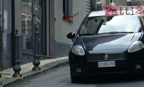 SAN PIERO PATTI – Furto d’auto in Piazza Duomo