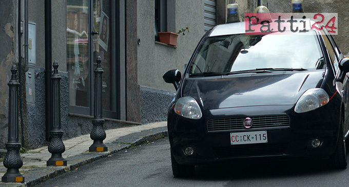 SAN PIERO PATTI – Furto d’auto in Piazza Duomo