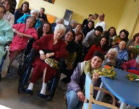 PATTI – La festa delle donne è stata anche delle anziane ricoverate nei centri di assistenza sanitaria. Lodevole iniziativa
