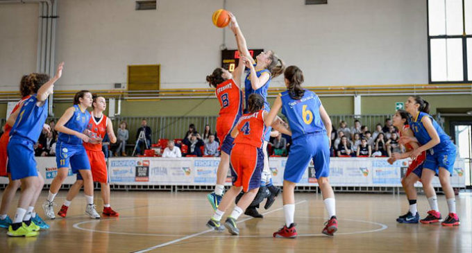 BOLOGNA – La selezione siciliana di basket femminile in finale: non era mai accaduto prima.