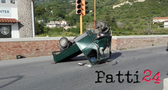 PATTI – Motoape si scontra con un’auto e si ribalta