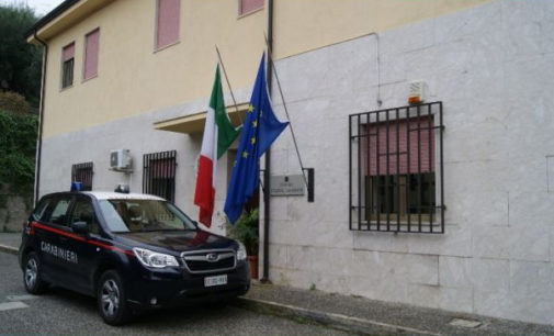 SANT’ANGELO DI BROLO – Rubano monili all’interno di un’abitazione rurale. 4 arresti