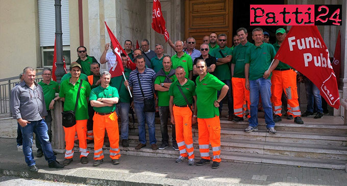 BARCELLONA P.G. – Igiene Ambientale. Allo sciopero hanno aderito i lavoratori del Comune di Gioiosa Marea, di Barcellona P.G. e Messinambiente
