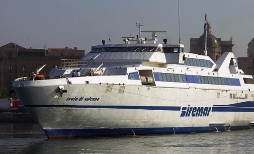 MILAZZO – Maltempo. Le navi veloci ”Isola di Stromboli” e ”Isola di Vulcano” costrette a fermarsi a Lipari