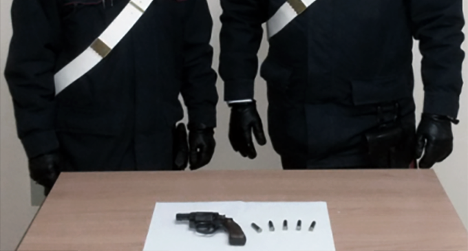 MESSINA – 49enne tratto in arresto per porto abusivo di pistola
