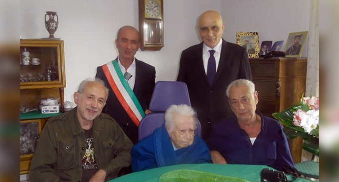 MILAZZO – Il sindaco omaggia i 100 anni di Giuseppa Corso