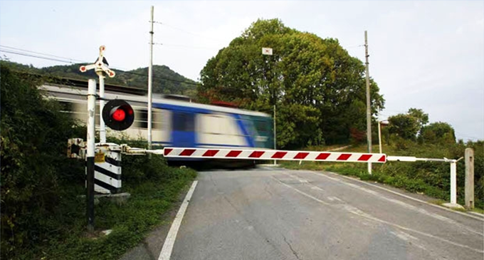 PATTI – Rifacimento segnaletica stradale verticale in prossimità dei passaggi a livello di Mongiove e di contrada Mustazzo