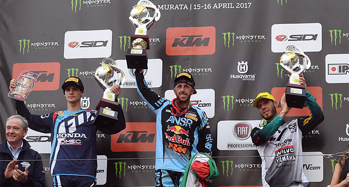 PATTI – Tony Cairoli regala una prestazione da incorniciare alla quinta prova del Mondiale di motocross MxGp