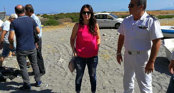 CAPO D’ORLANDO – Bonifica ambientale della spiaggia, attività congiunta Comune – Capitaneria