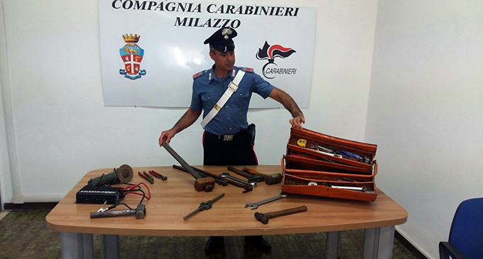 MILAZZO – Sgominata la banda dei furti. I Carabinieri arrestano tre persone.