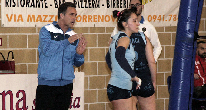 BROLO – Volley. Mauro Silvestre confermato alla guida della Saracena