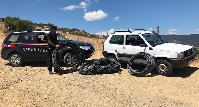 CESARO’ – Un allaccio abusivo aveva provocato la recente crisi idrica a Cesarò e a San Teodoro. Arrestato un allevatore