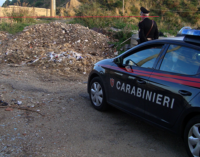 MESSINA – Sorpreso  dai Carabinieri mentre getta materiale di risulta con un furgone in zona Portella Arena  di Messina.