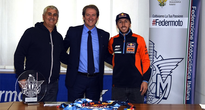 PATTI – Riconoscimento della Federazione Motociclistica Italiana al pilota pattese Tony Cairoli.