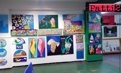 PATTI – Da sabato 9 al 6 gennaio la “Maison d’Art” ospiterà “La storia di Patti” realizzata con 40 pannelli in ceramica