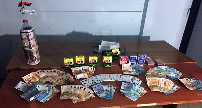 MESSINA – Scoperta bisca clandestina in pieno centro. Denunciati 11 cingalesi