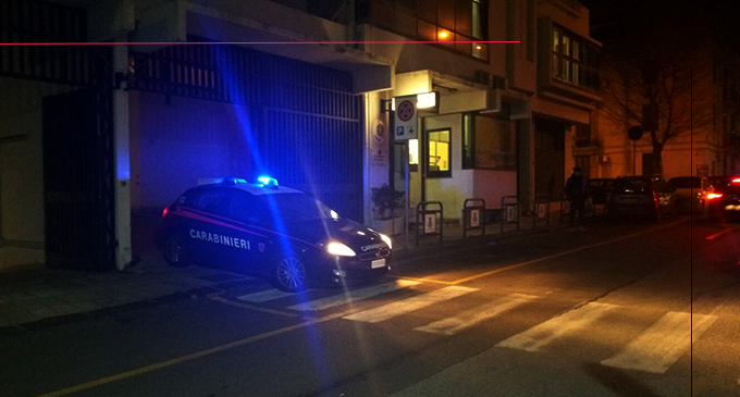 MESSINA – Era agli arresti domiciliari ed è stato sorpreso a spacciare cocaina. Arrestato