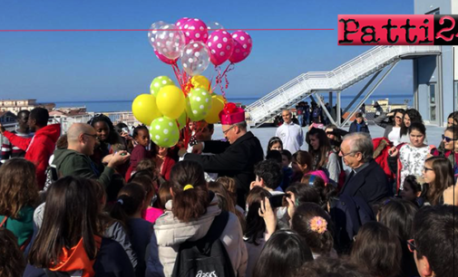 SANT’AGATA MILITELLO – ”Festa della Pace” dell’Azione Cattolica della diocesi di Patti. Il Pala Mangano ”invaso” da bambini, ragazzi e adulti