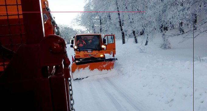 EMERGENZA NEVE – Predisposti interventi sulla viabilità provinciale a San Piero Patti, Montalbano Elicona, Polverello, bivio Tripi, bivio Roccella, Caronia, Capizzi e San Teodoro-Bufali