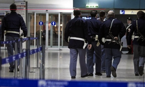 CATANIA – Esibisce carta d’identità contraffatta a Polizia di Frontiera Aerea. 40enne tratto in arresto, su di lui pendeva ordine di cattura