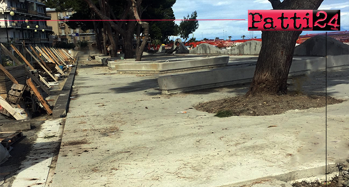 PATTI – Pavimentazione antitrauma per il parco giochi in corso di realizzazione sul lungomare Zuccarello a Marina di Patti