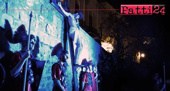 PATTI – Via Crucis Vivente. Sono stati fatti rivivere alcuni ”quadri” della ”via dolorosa”.