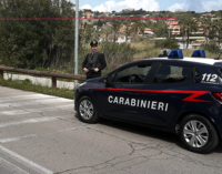 MESSINA – Pugni ed insulti alla compagna sul luogo del pranzo di Pasqua per il solo rifiuto di accompagnarlo a fare commissioni. Arrestato