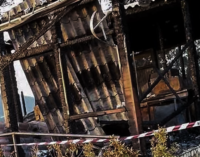 PIRAINO – Distrutto dalle fiamme ristorante nella pineta comunale