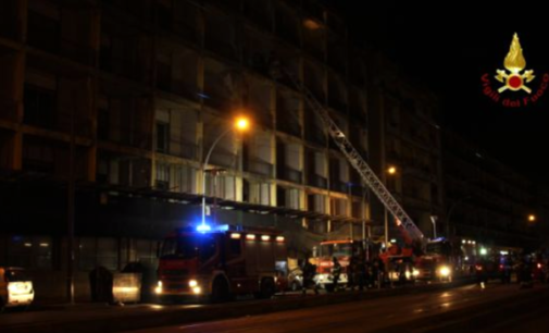 MESSINA – Incendio all’ex Hotel Riviera. Si temeva di trovare, profughi e immigrati